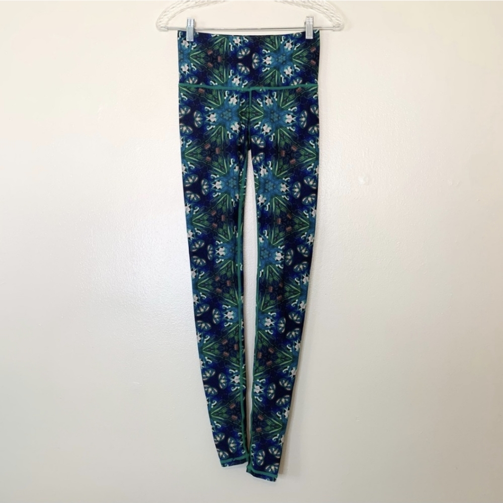 Wolven Threads Triangulate High Rise Legging - Picture 7 of 9